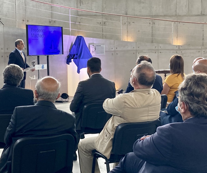 José Manuel Bolieiro evokes the life and work of the researcher Frederico Machado, in a ceremony on Faial