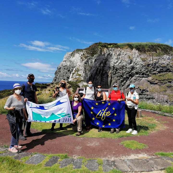 “Environmental voluntary work on Morro de Castelo Branco” activity – Faial