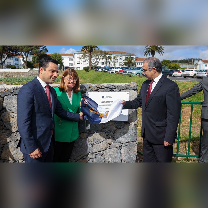 The President of the Government inaugurated the requalification works of Ribeira da Vinha Brava