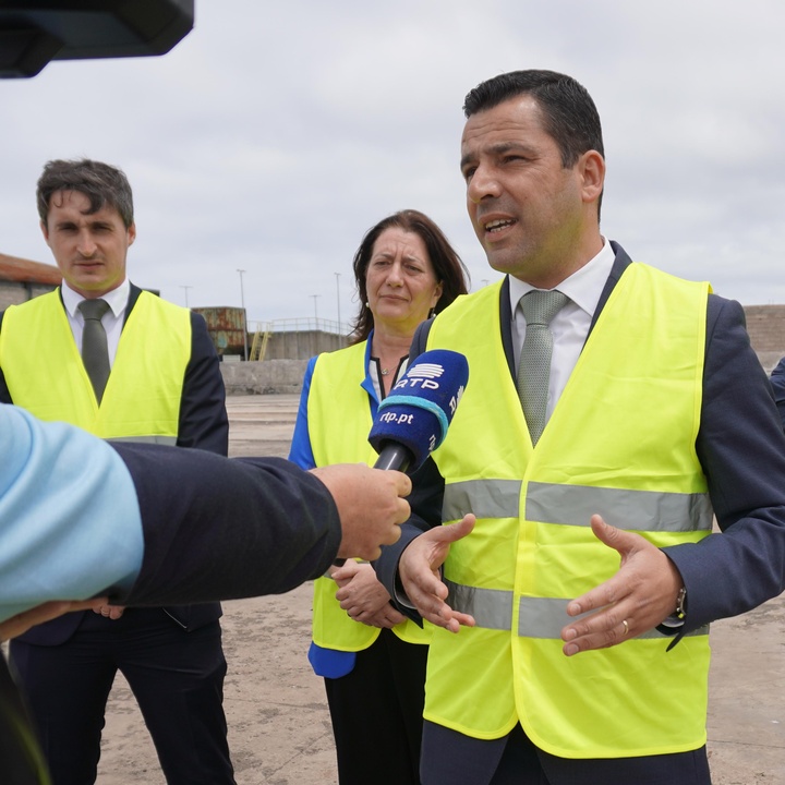 Alonso Miguel destaca recuperação e modernização do Centro de Processamento de Resíduos da Graciosa após incêndio