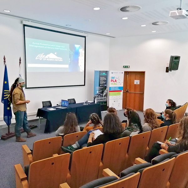 LIFE IP AZORES NATURA presented to a group of French students