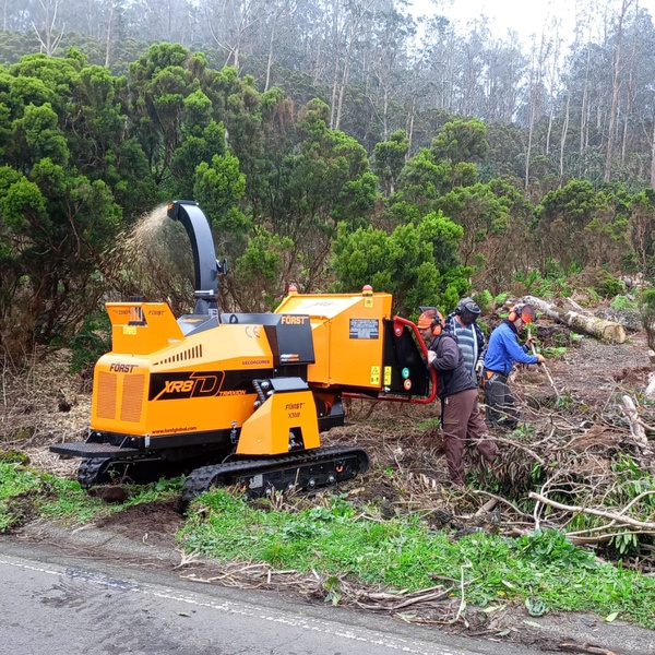 The caterpillar bio shredder of the LIFE BEETLES project is already operational on Terceira island!