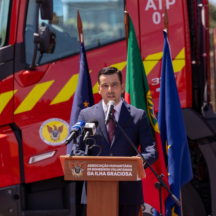 Governo dos Açores lança concurso de dois milhões de euros para aquisição de novas viaturas para os Corpos de Bombeiros