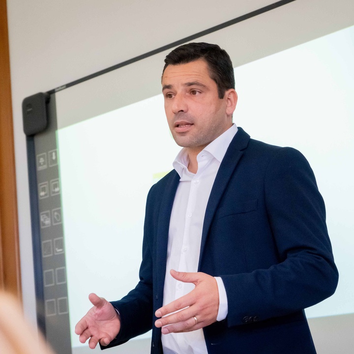 Secretaria Regional do Ambiente e Ação Climática dinamiza oficinas criativas de moda sustentável